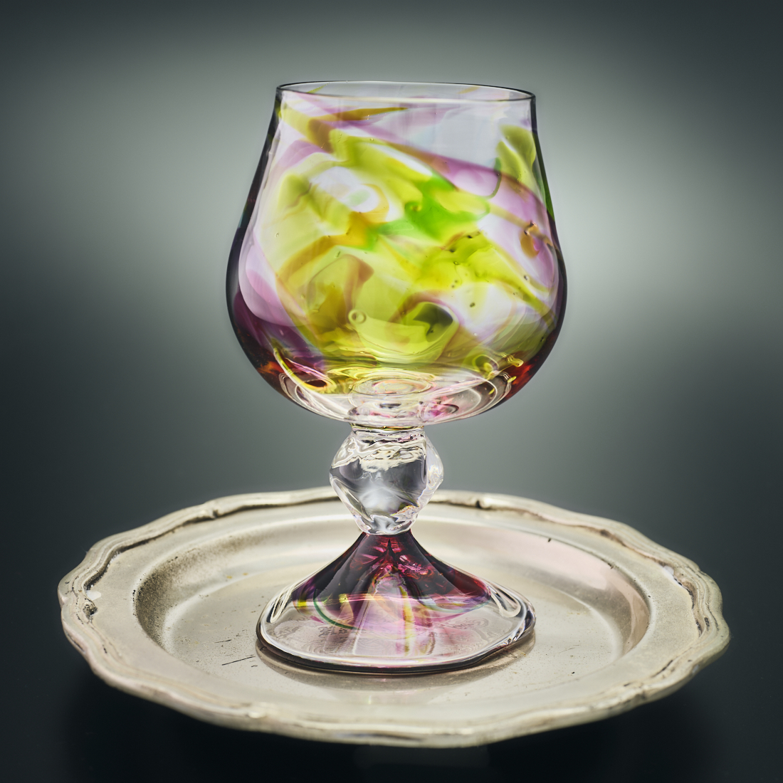 四季花手書きワイングラス陶器製です 真冬のワインに 四季花手書きワイングラス陶器製です 真冬のワインに