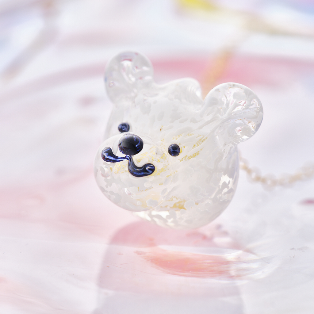 Crystal】「クマクリスタル」(スノー) - 幸愛硝子(ユキエガラス Crystal】「クマクリスタル」(スノー) - 幸愛硝子(ユキエガラス