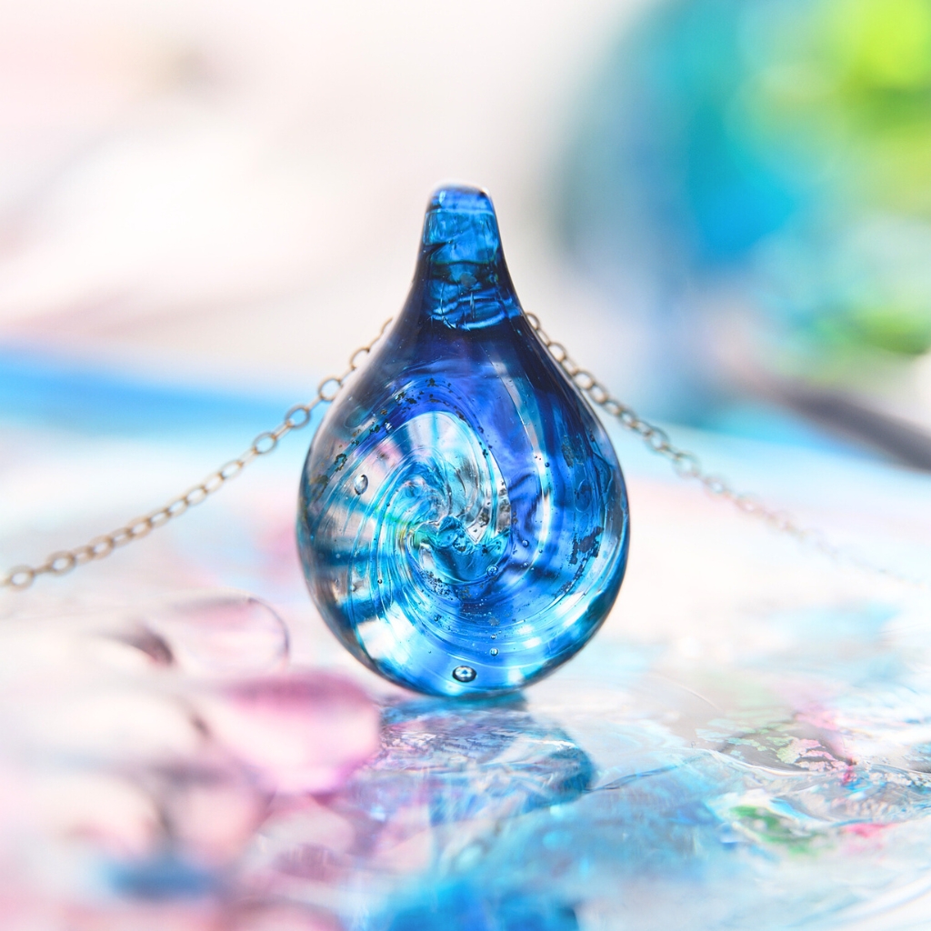 Crystal】 ドロップペンダント 「Otaru Ocean - 潮」（金銀箔