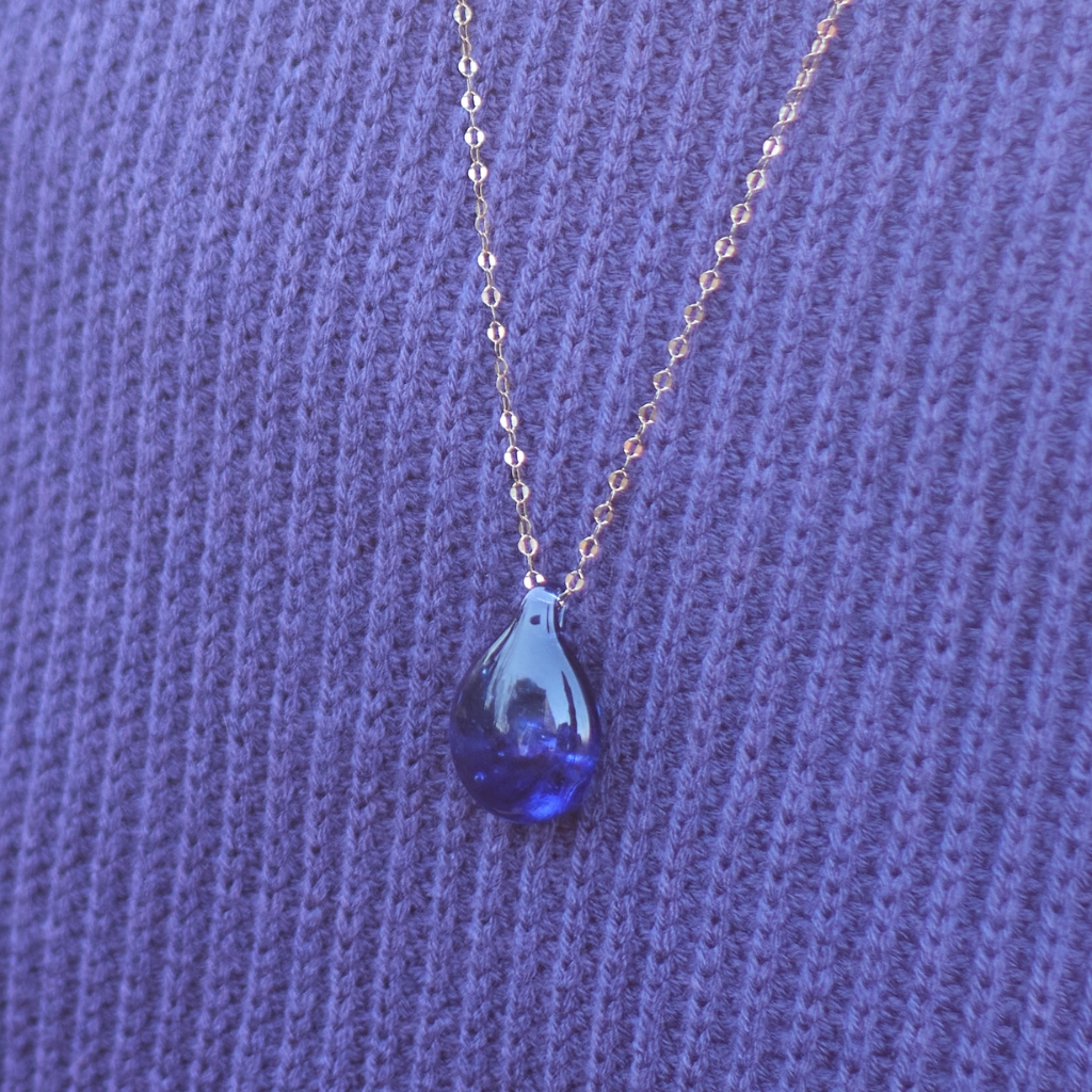 ブルーアワーの運河に届いたチェコの夜」 - 幸愛硝子（ユキエガラス